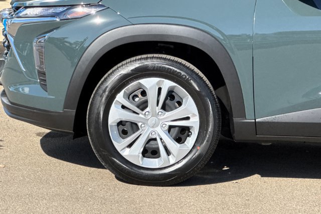 New 2026 Chevrolet Trax LS w/ Driver Confidence Package FWD image 39
