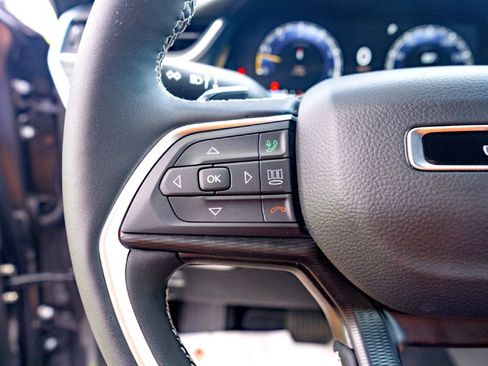 New 2025 Jeep Grand Cherokee L Altitude RWD image 15