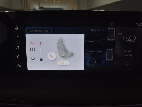 Certified 2025 Nissan Kicks SR w/ SR Premium Package AWD/4WD image 24