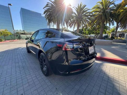 Used 2023 Tesla Model Y Performance AWD/4WD image 11