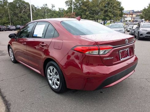 Used 2022 Toyota Corolla LE FWD image 8