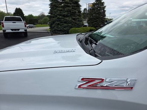 New 2026 Chevrolet Silverado 1500 LT AWD/4WD image 9