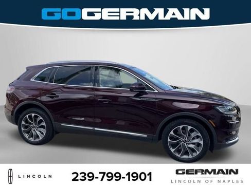 Used 2022 Lincoln Nautilus Reserve AWD/4WD image 5