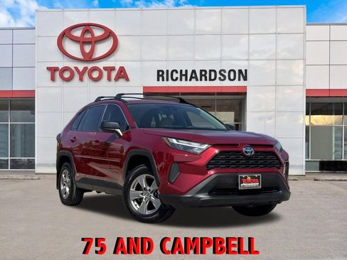 Used 2024 Toyota RAV4 LE AWD/4WD image 1
