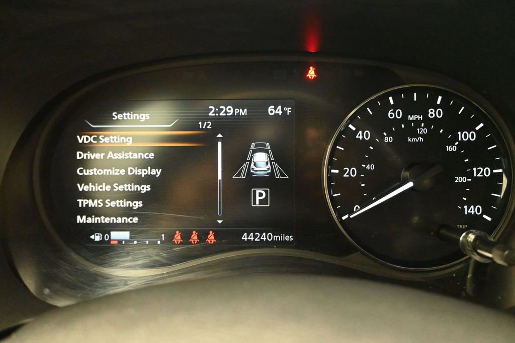 Certified 2024 Nissan Kicks SR FWD image 17