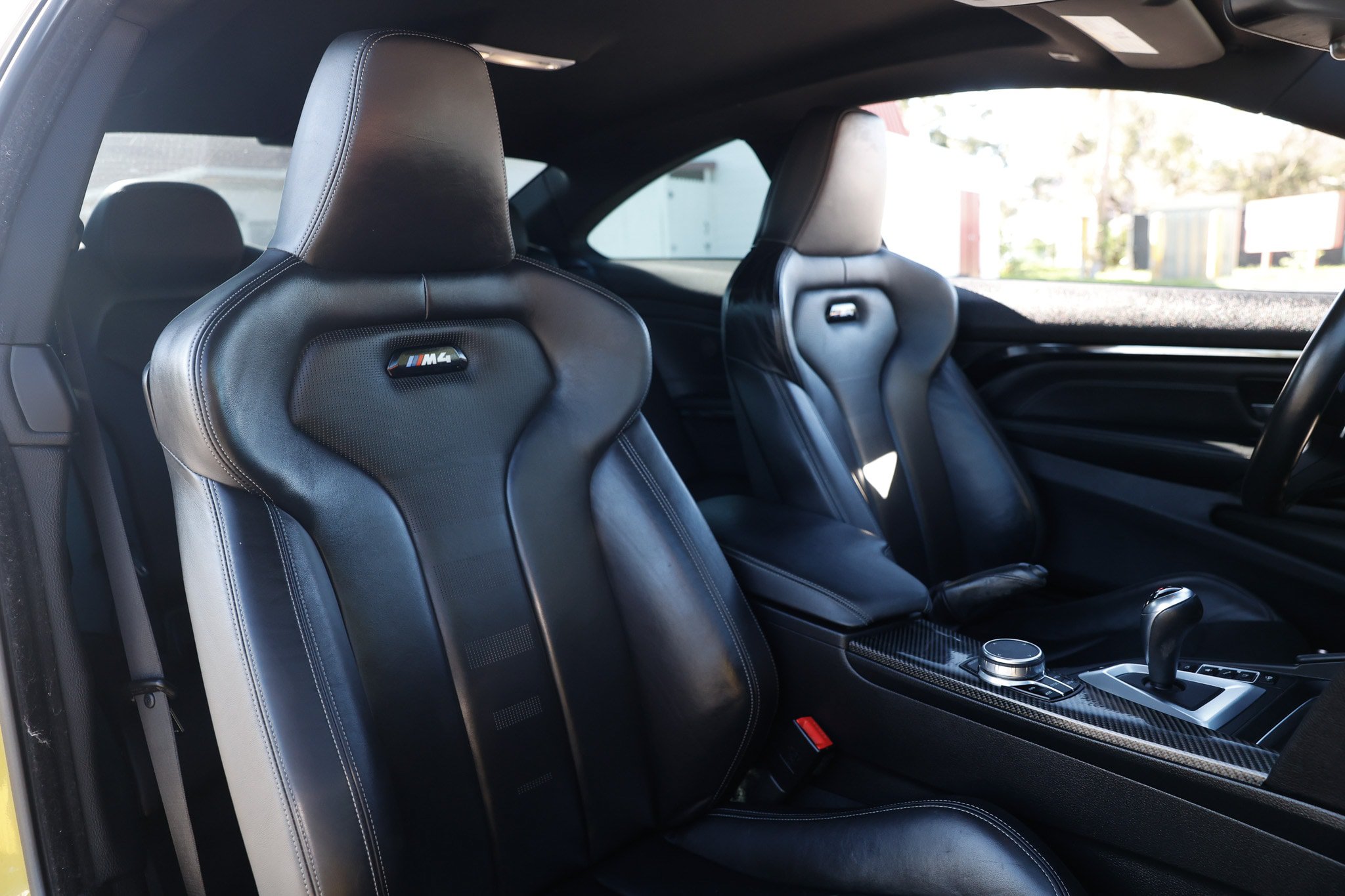 Used 2019 BMW M4 Coupe w/ Executive Package RWD image 22