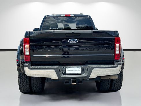 Used 2022 Ford F350 XLT AWD/4WD image 4
