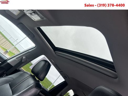 Certified 2018 Toyota Highlander SE AWD/4WD image 19