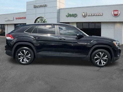 Used 2024 Volkswagen Atlas Cross Sport SE FWD image 8