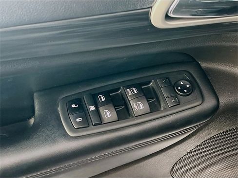 Used 2021 Jeep Grand Cherokee Laredo X image 11