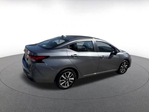 Used 2025 Nissan Versa SV image 14