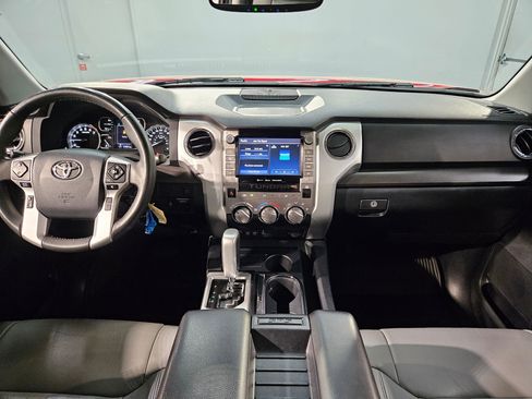 Used 2020 Toyota Tundra SR5 w/ SR5 Leather Package RWD image 10