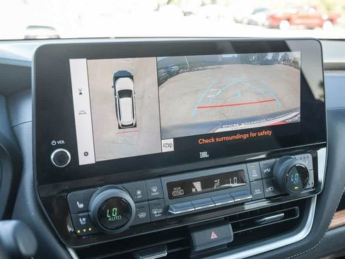 Used 2025 Toyota Grand Highlander FWD image 24