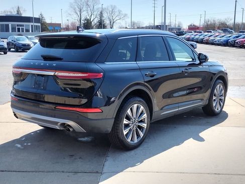 Used 2022 Lincoln Corsair Reserve image 5