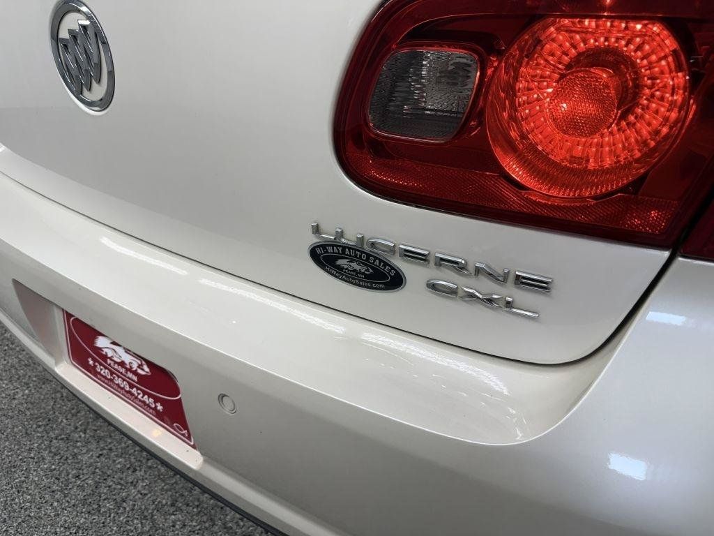 Used 2010 Buick Lucerne CXL FWD image 7
