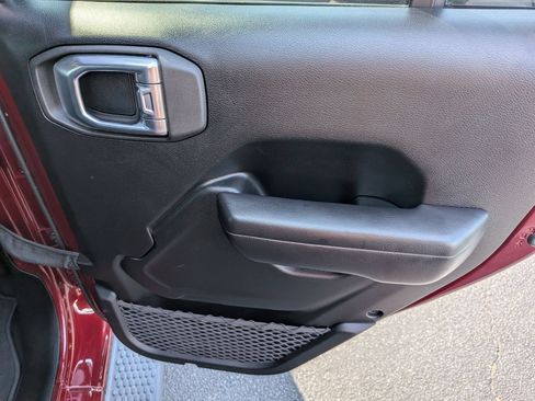 Used 2021 Jeep Wrangler Unlimited Sport w/ Sun And Sound Package AWD/4WD image 27