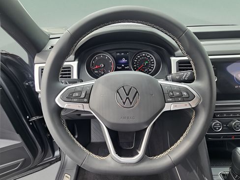 Used 2021 Volkswagen Atlas Cross Sport SE FWD image 26