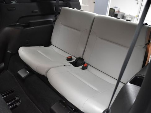 Used 2023 Mitsubishi Outlander SEL 40th Anniversary image 24