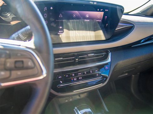 Certified 2025 Buick Envista Avenir image 34