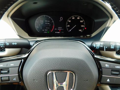 Used 2026 Honda HR-V EX-L image 31