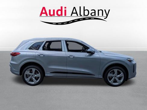 New 2026 Audi Q5 Premium Plus AWD/4WD image 3