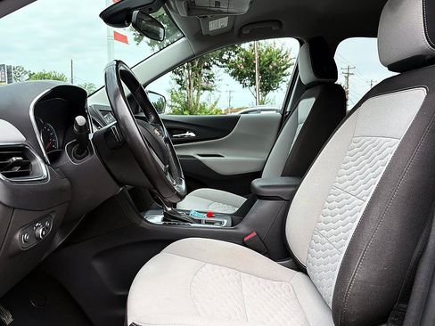 Used 2020 Chevrolet Equinox LT FWD image 9