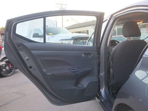 Used 2021 Nissan Versa SV image 26