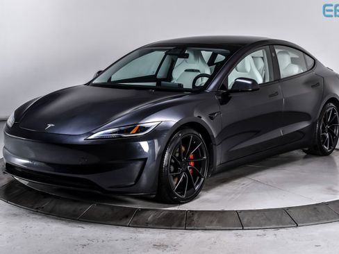 Used 2024 Tesla Model 3 Performance image 2