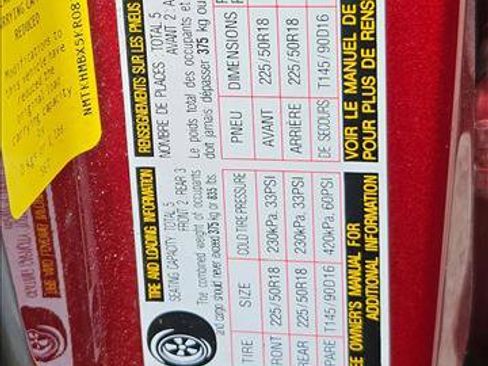 Used 2019 Toyota C-HR XLE image 14