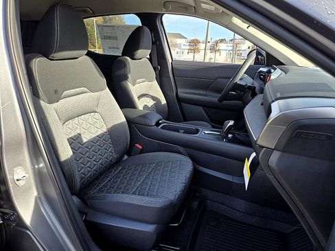 New 2026 Nissan Kicks SV image 12