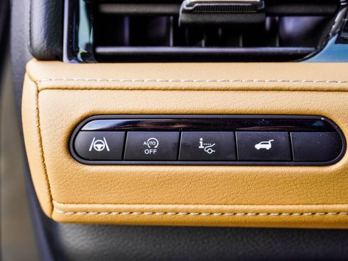 Certified 2025 INFINITI QX80 Sensory AWD/4WD image 31