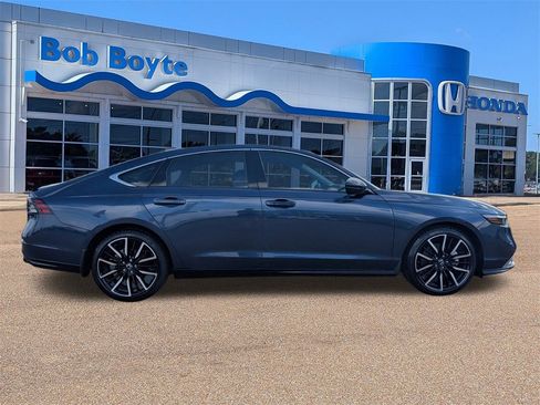 Certified 2025 Honda Accord Touring image 6