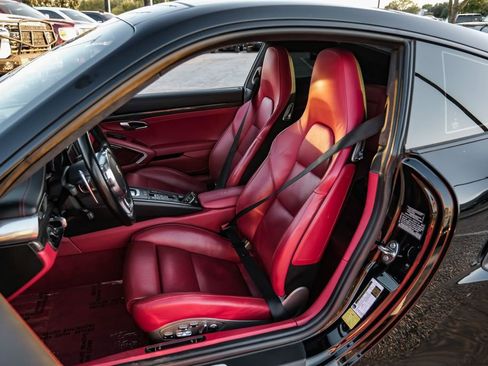 Used 2015 Porsche 911 Turbo S image 32