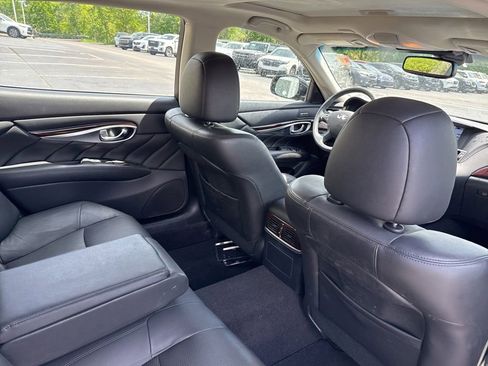 Used 2018 INFINITI Q70 L 3.7 AWD/4WD image 34