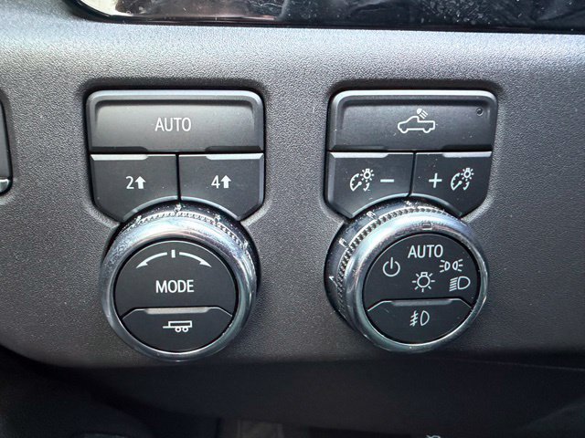 Used 2024 GMC Sierra 1500 Elevation w/ LPO, Elevation Black Package AWD/4WD image 25