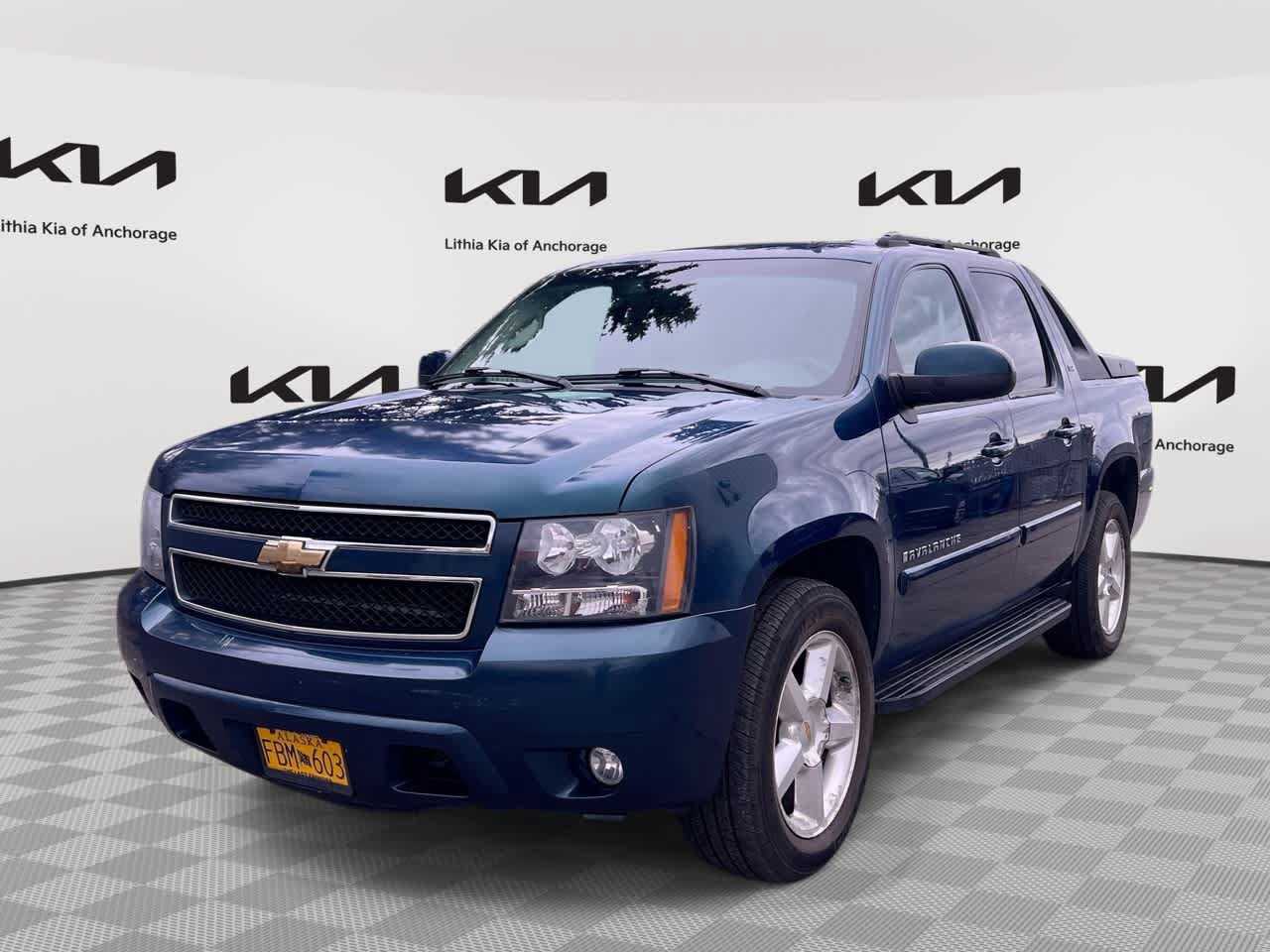 Used 2007 Chevrolet Avalanche LTZ w/ LTZ Preferred Equipment Group AWD/4WD image 1