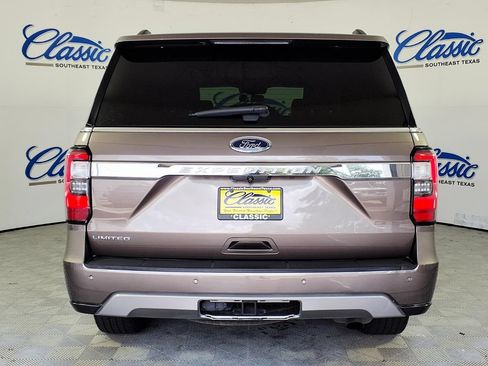 Used 2018 Ford Expedition Limited w/ Equipment Group 301A RWD image 4