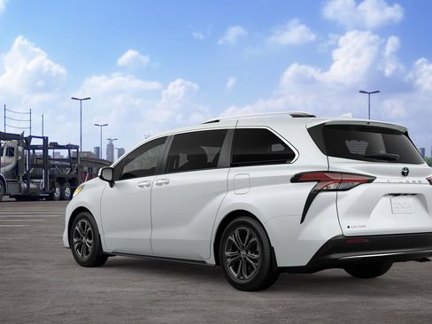New 2026 Toyota Sienna Platinum image 34