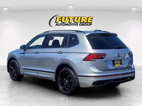 Used 2023 Volkswagen Tiguan SE R-Line FWD image 6