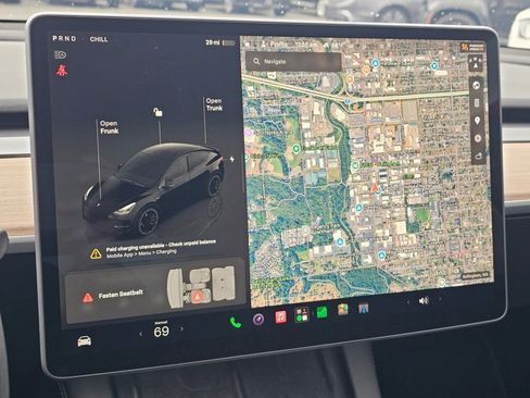 Used 2023 Tesla Model Y Performance AWD/4WD image 30