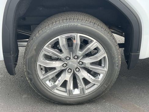 New 2026 GMC Sierra 1500 Denali image 9