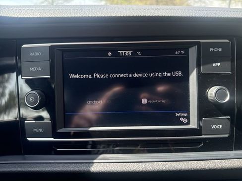 Used 2024 Volkswagen Jetta SE FWD image 18