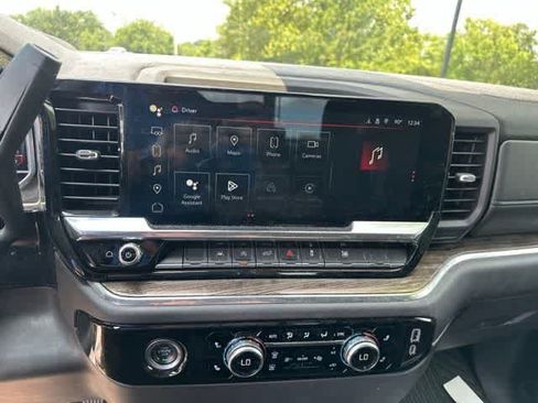 Used 2024 GMC Sierra 1500 Elevation AWD/4WD image 8