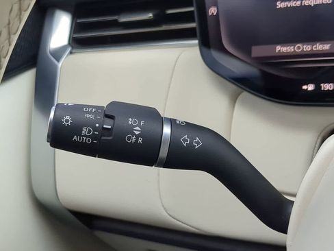 Used 2024 Land Rover Range Rover Autobiography image 28