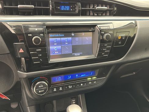 Used 2016 Toyota Corolla S FWD image 18