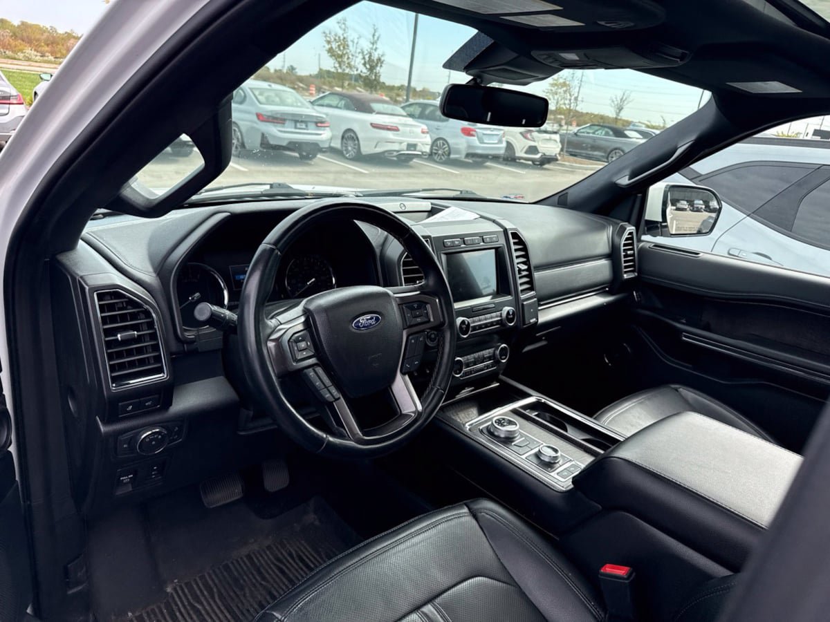Used 2021 Ford Expedition Limited AWD/4WD image 6