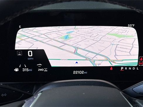 Used 2025 Chevrolet Suburban Premier image 26