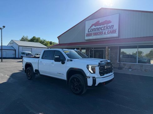 Used 2024 GMC Sierra 2500 AT4 w/ AT4 Premium Plus Package AWD/4WD image 1