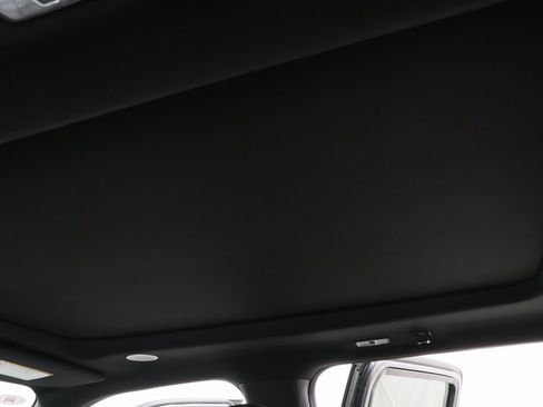 Used 2024 Ford F250 Platinum image 9