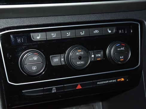 Certified 2023 Volkswagen Atlas Cross Sport SE image 13